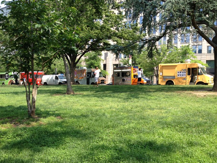 Food trucks on the north side of Franklin Park
